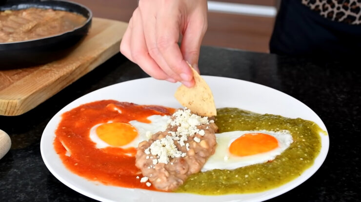 Huevos Divorciados